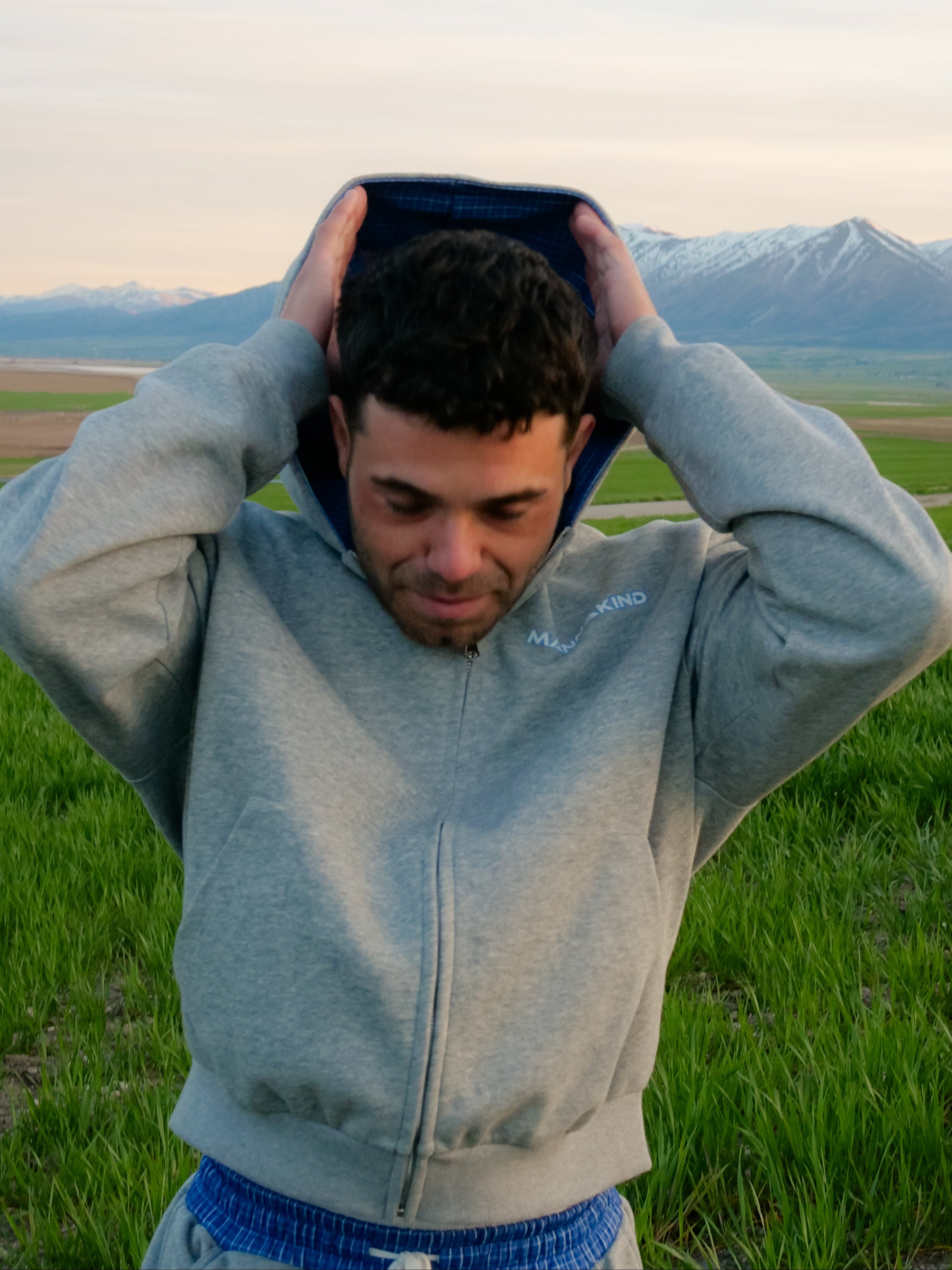 Serve Someone Everyday Boxy Zip Hoodie